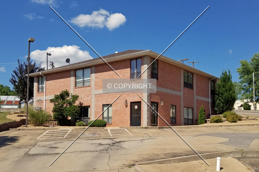 326 East High Street
