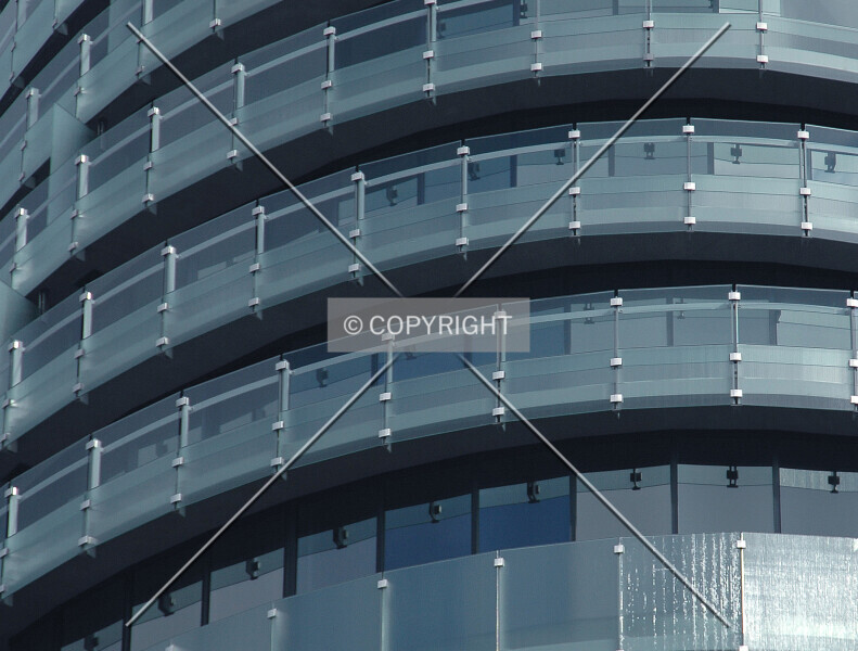 Photo 240-551-476