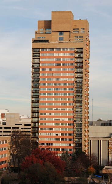 Photo 240-936-922