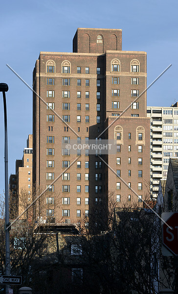 Photo 241-059-505