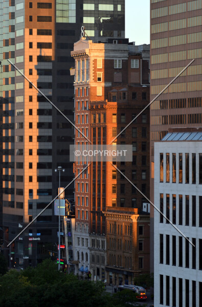 Photo 242-356-788