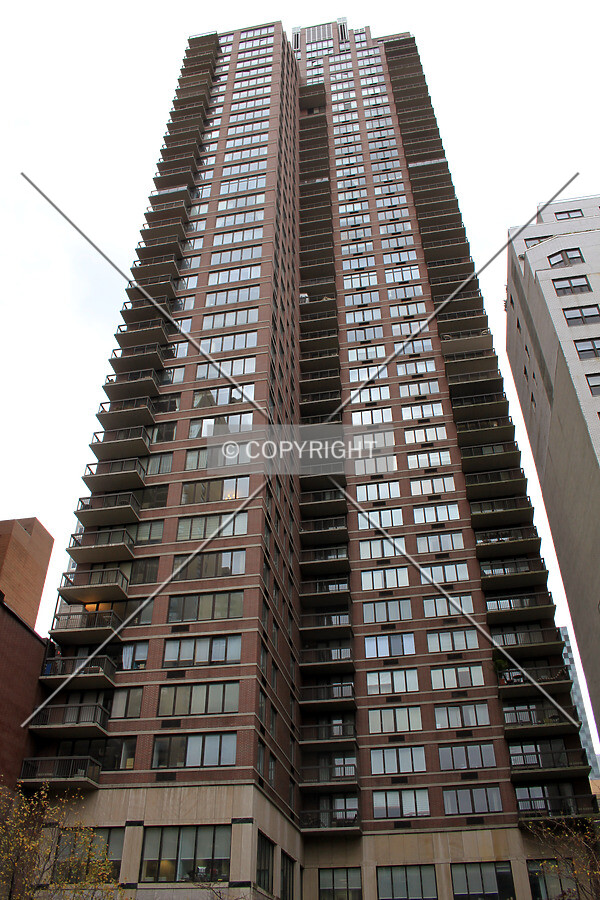 Photo 242-574-327