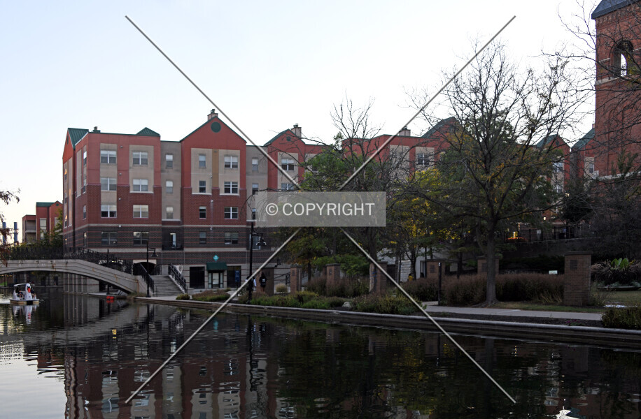 Photo 243-764-456