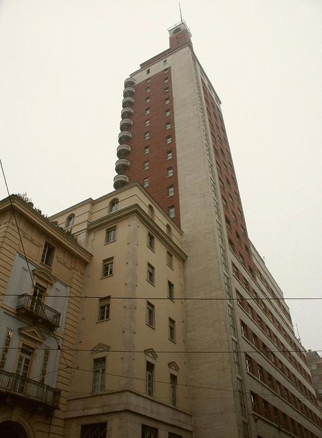Near angle view on a cloudy and rainy day