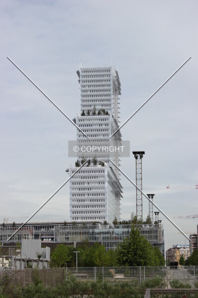 Photo 247-745-372