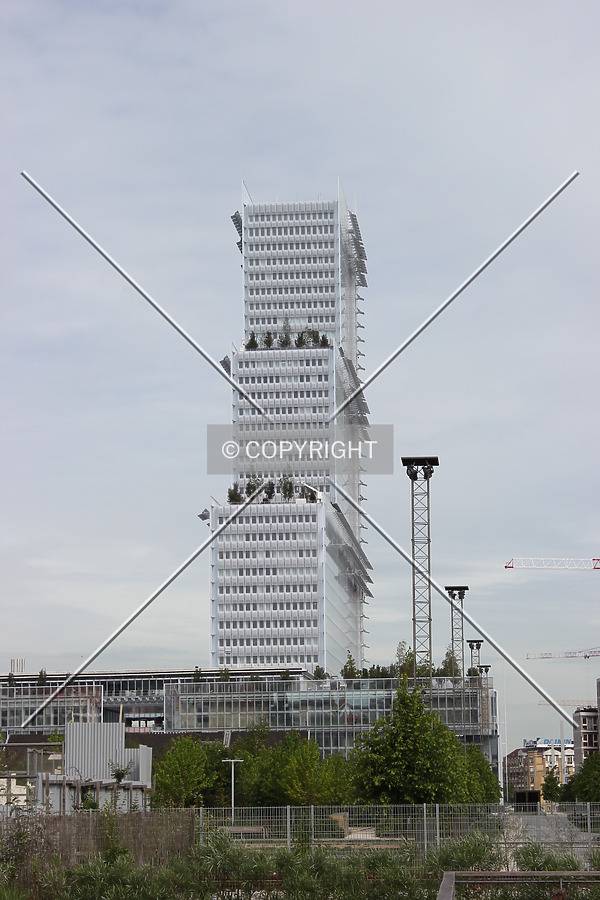 Photo 247-745-372