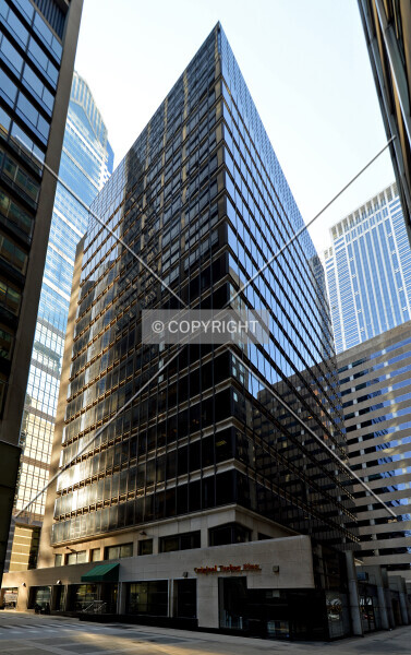 Photo 250-823-717