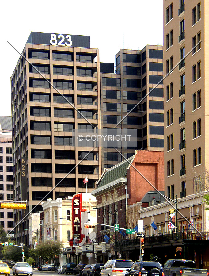 Looking north along Congress Avenue