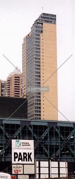 Photo 255-811-906