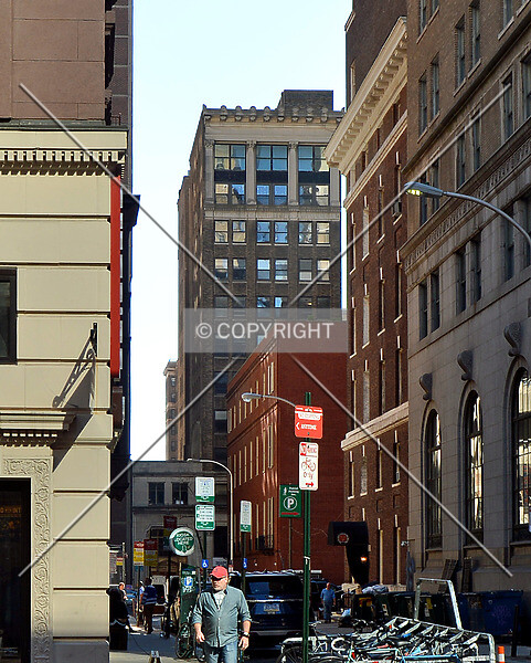Photo 139-665-795