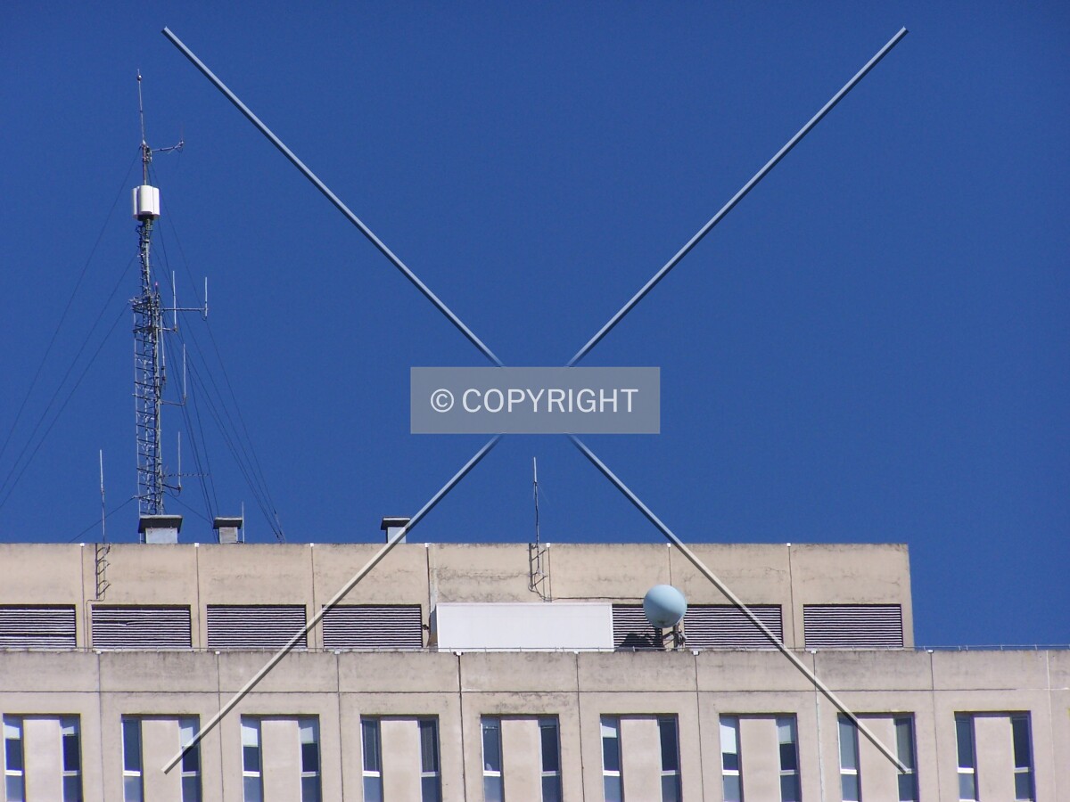 Antenne sur le toit
