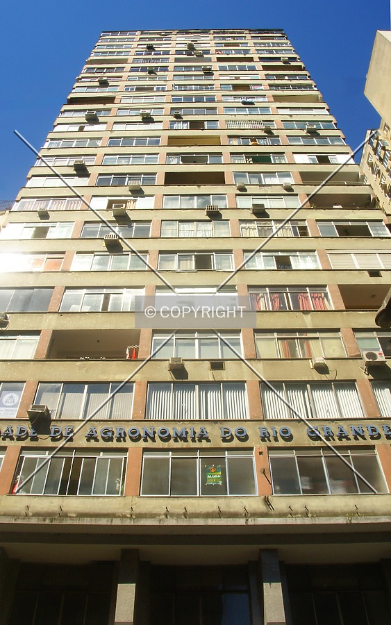 View from across Borges de Medeiros Avenue