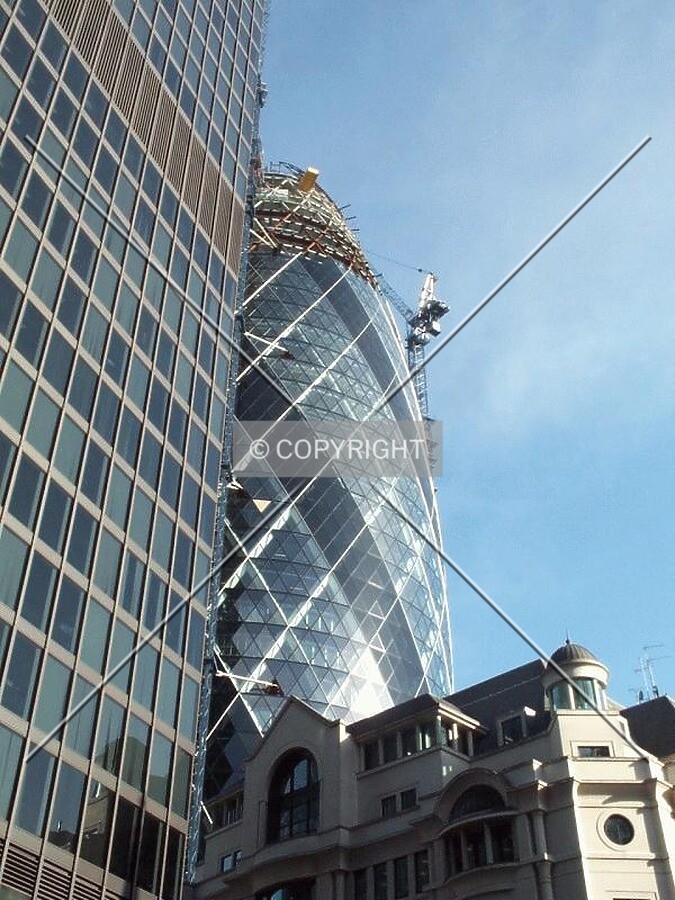 Looking up at 30 St Mary Axe from St Helen's (24/01/03)
