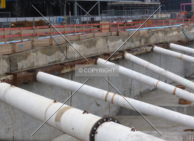 Photo 270-718-749