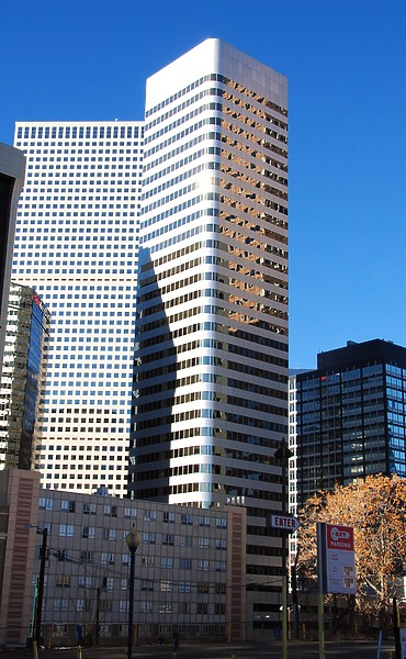 Photo 272-335-096