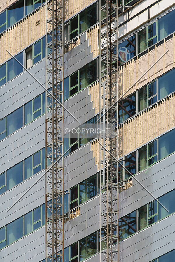 Detail of the unfinished facade