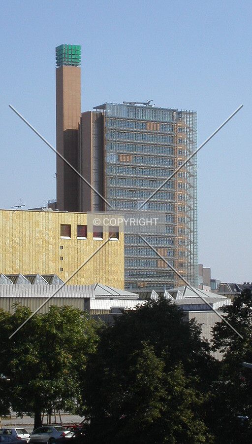 The building seen from the National Gallery