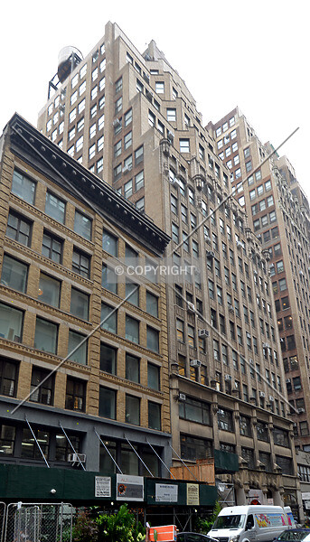 Photo 285-449-715