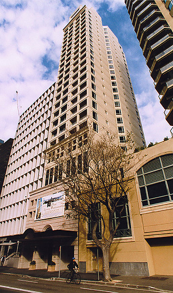Photo 290-235-376