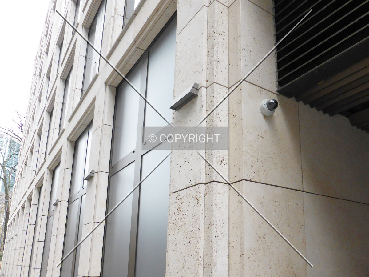 Photo 291-890-069