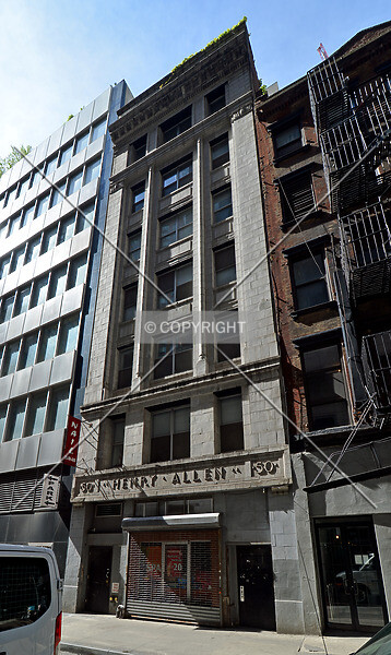 Photo 293-424-791