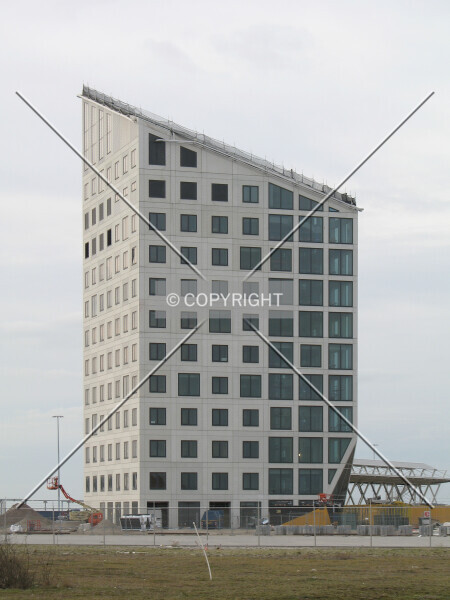 294-063-979