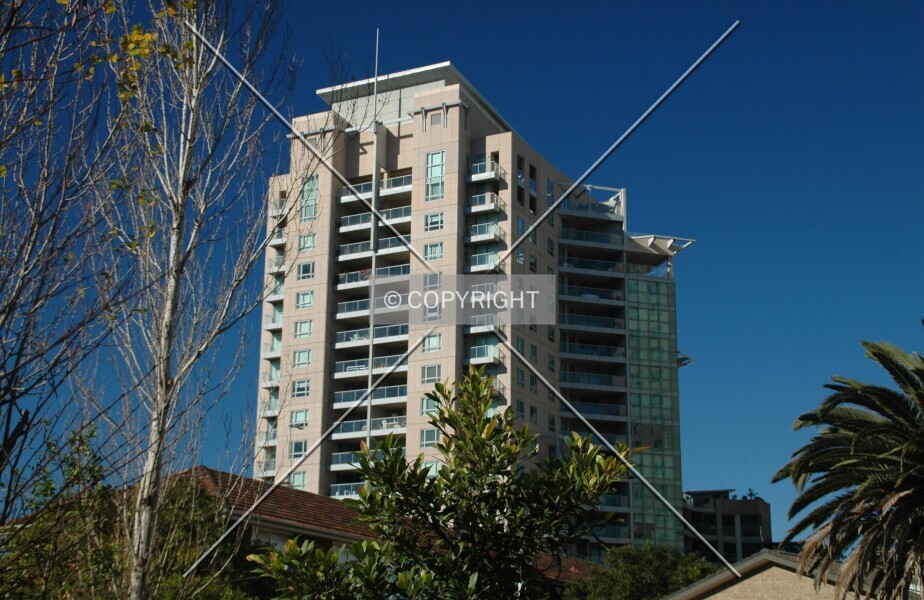 Photo 294-675-947