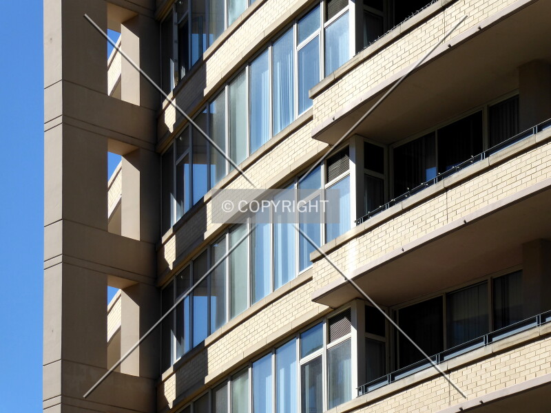 Photo 295-467-599