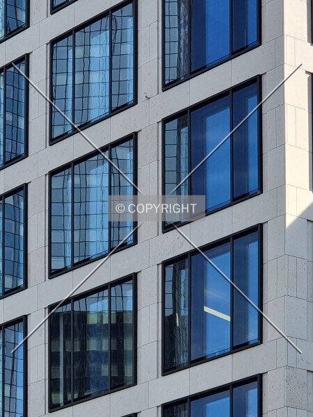 Photo 296-327-634