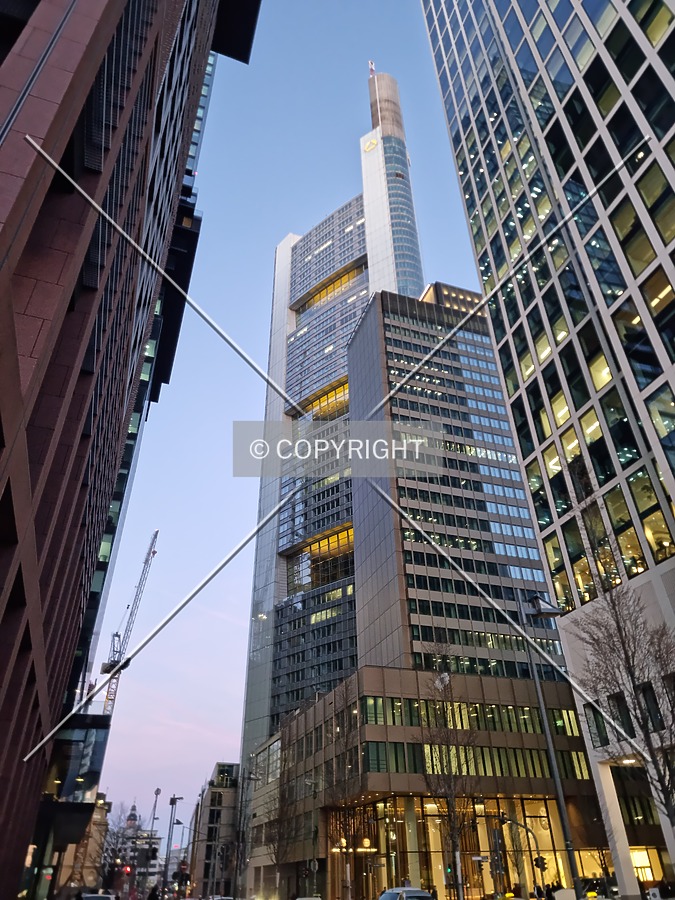 Photo 299-675-485
