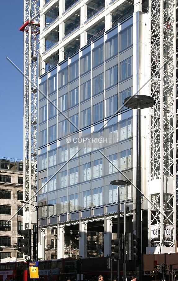View northeast from the junction of Wormwood Street and Bishopsgate of façace installation on the west side
