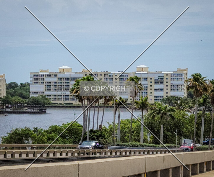 Island Pointe IV
