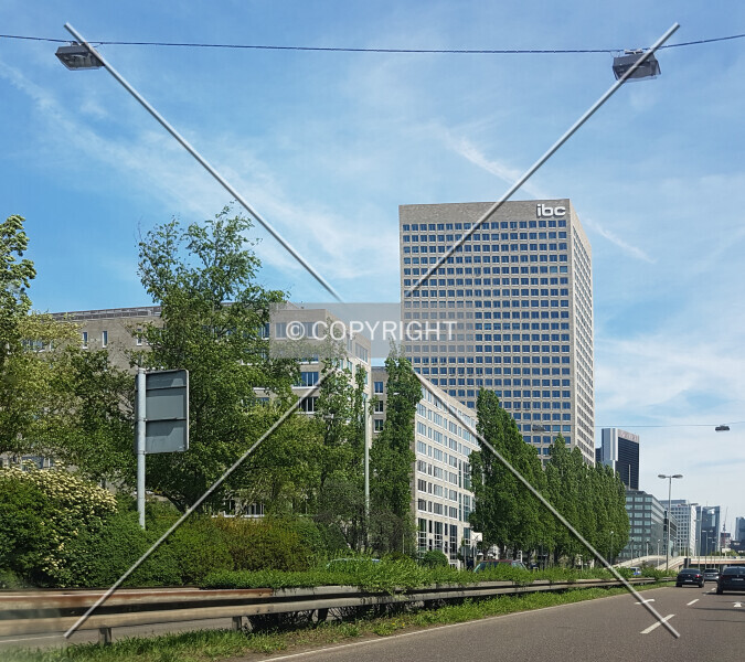 Photo 307-030-541