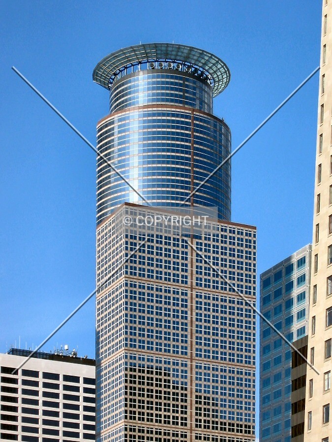 Rising above all of its immediate neighbors, from the southwest on Marquette Avenue