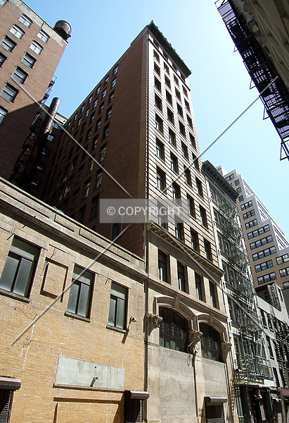 Photo 323-575-446