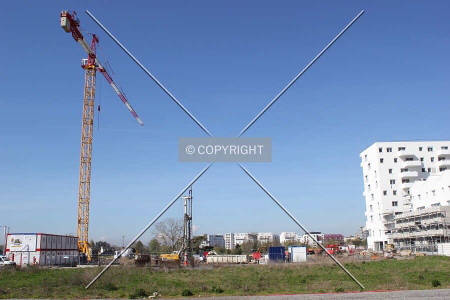 323-839-971