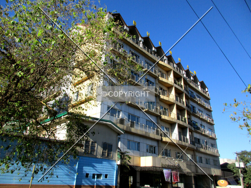Burnham Suites Hotel
