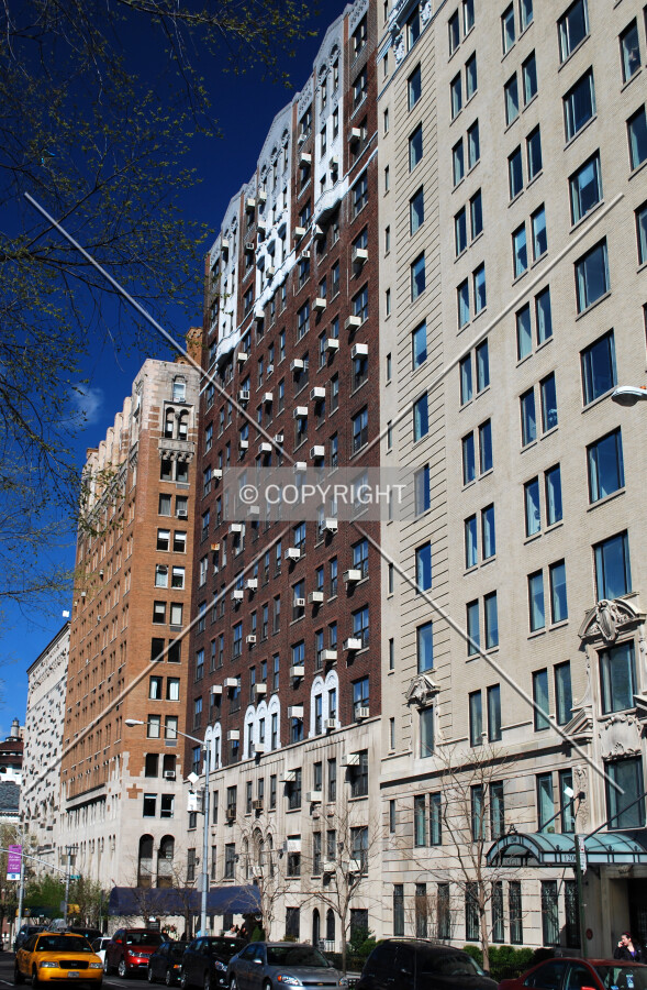 View northeast along 5th Avenue