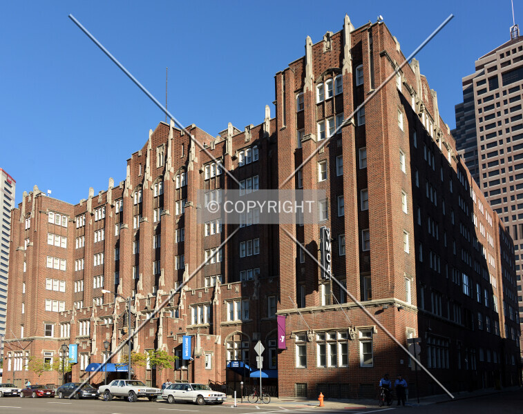 Photo 367-595-715