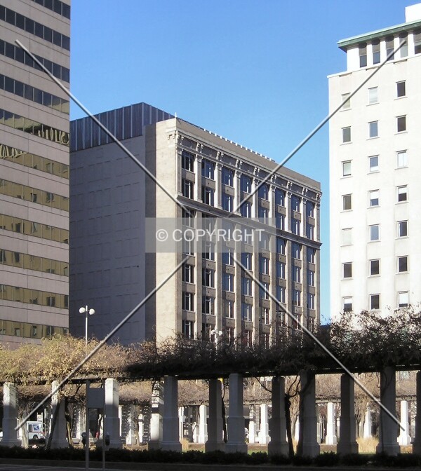 Southeast corner from 5th Street, framed by the Chiquita Center and One P&G Plaza