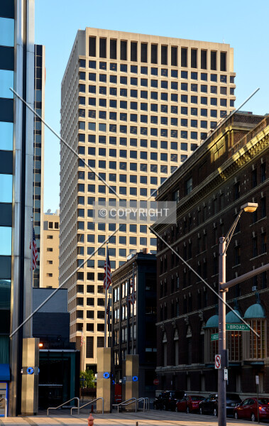 Photo 326-669-041