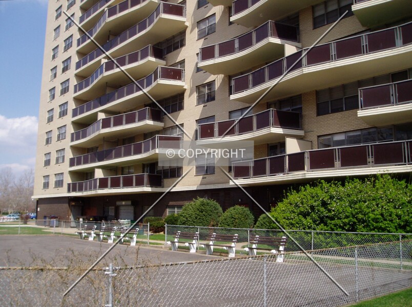 Photo 329-185-238