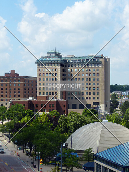 Photo 329-666-079
