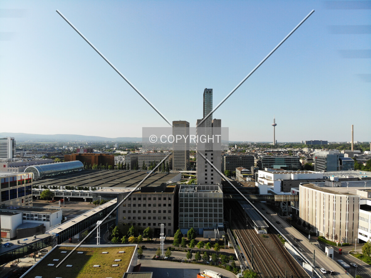 Messe-Torhaus office building at the Messe Frankfurt site