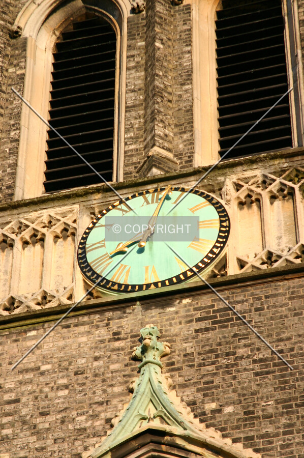 Clock above the entrance on the northwest side
