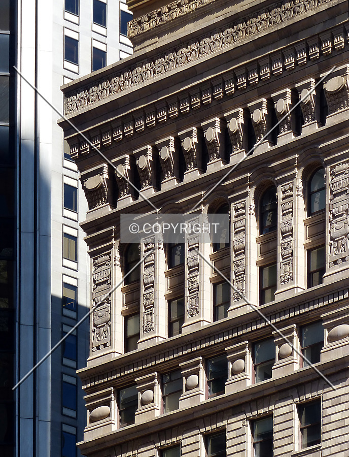 Photo 352-471-591