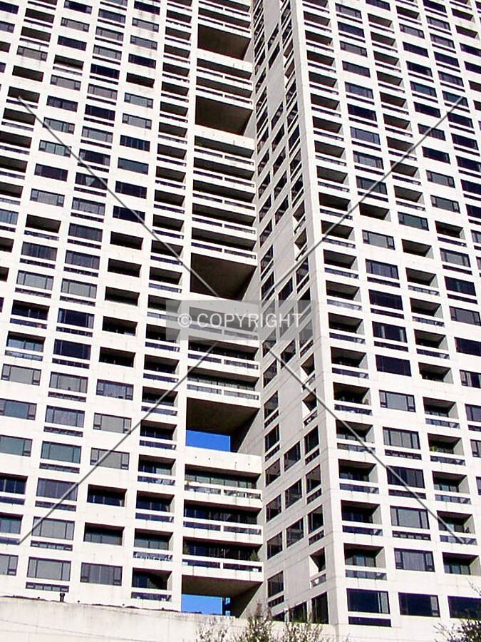 Junction between the towers