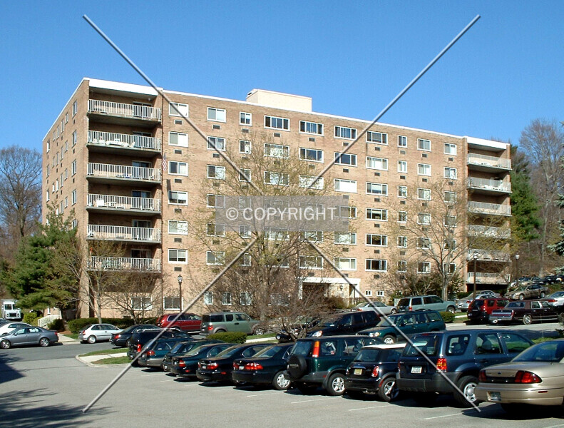 Photo 360-598-671