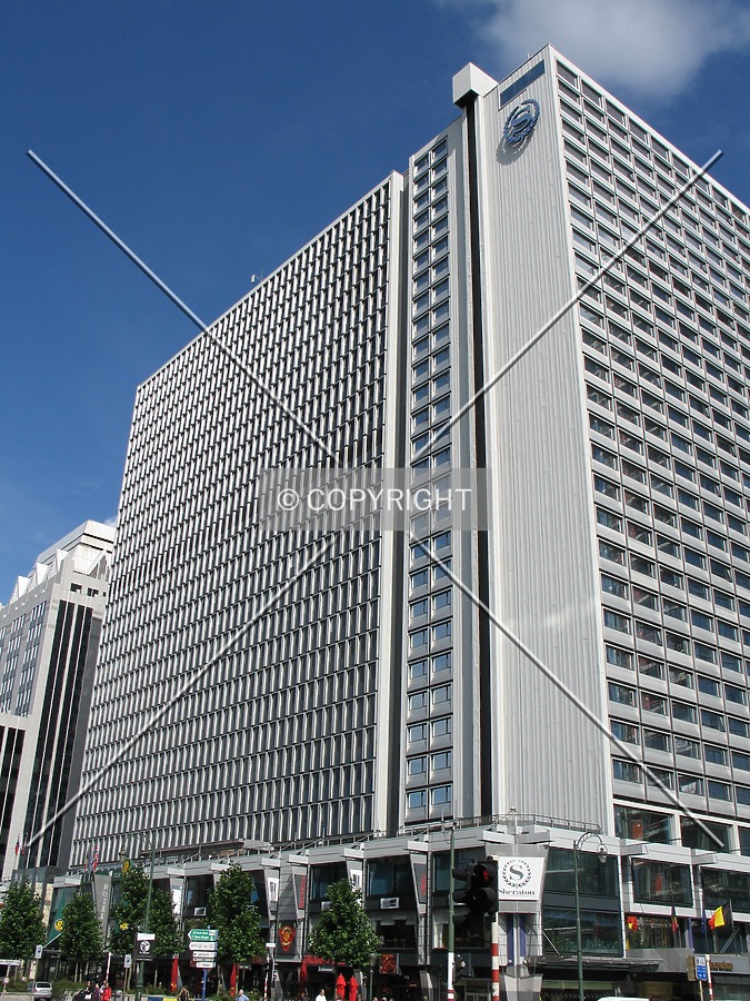 View from the Nieuwstraat