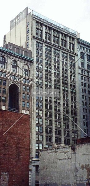 Photo 362-684-710